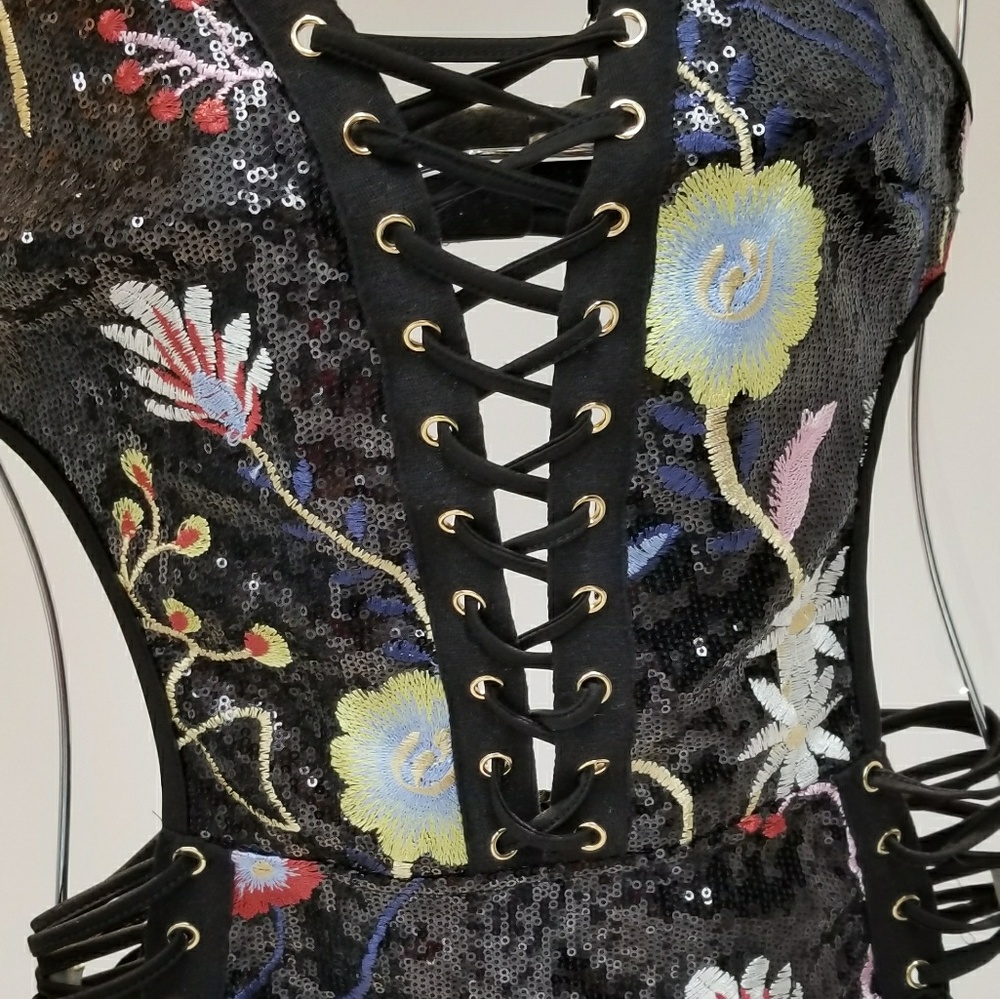 ❤LAST 1❤ SEQUIN/EMBROIDERED SWIMSUIT - Picture 4 of 4